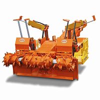 Remotely operated roof bolter 14CM09