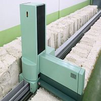 Automatic bale opener UNIfloc A 12