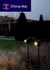 Floor spotlight GRYPO : 800 PINLEDroundgarden