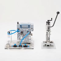 Vertical case packer CatCart® Packermanualfor chemicalsfor catalyzers