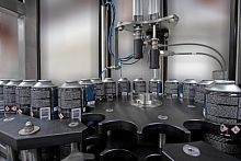 Automatic filling machine containercanliquids