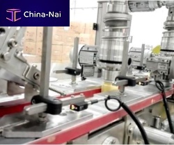 Linear screw capping machine rotaryautomaticfor chemical products