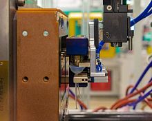 PE injection molding machine LSRfor medical device manufacturing