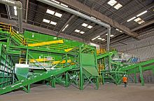 Bulky waste treatment plant automated