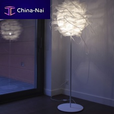 Floor-standing lamp STRUK Fmetalmeshpolyethylene