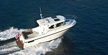 Inboard cabin cruiser 830wheelhouse6-person max.4-person max.