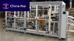 Horizontal case packer NAS® ComPack series PLC-controlledcompactservo-driven