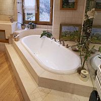 Corner bathtub surround BORRZEporcelain stoneware