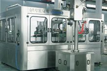 Automatic filling and sealing machine for PET bottlesliquidsbeverage
