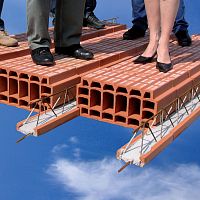Reinforced concrete girder TRALIXTfor flooring