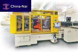 Horizontal injection molding machine NexPETfor PETfor medical device manufacturing