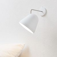 Contemporary wall light TILT indoorbrasslacquered steel