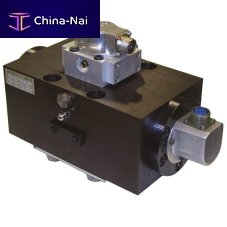 Piston valve servo-drivenfor controlfor oil