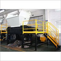 Primary shredder two-shaftfor woodfor waste