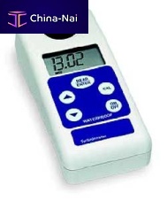 Portable turbidity meter