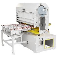 Blade cutting machine diefor metalsheet