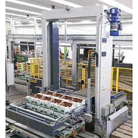 Gantry palletizer for boxesautomaticfor the food industry