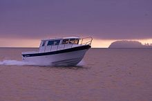 Outboard walkaround COMMANDER 2800cruising-fishing6-berth