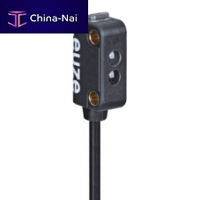 Polarized retroreflective photoelectric sensor PRK 2/42, 300-JSTrectangularred lightLED