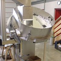 Bowl feeder