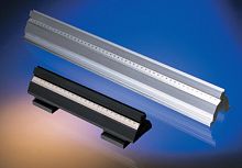 Aluminum rail for optical component mounts
