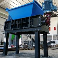 Double-shaft shredder Whale Seriesfor wasterugged