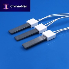 Ceramic igniter for pellet boilers
