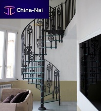 Spiral staircase C 142glass stepsteel framehome