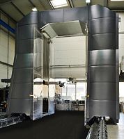 Mechanical testing machine RokStarroboticfor composite materialsfor the aerospace industry