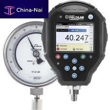 Pressure calibrator FieldLabfor pressure gaugesfor valveswith integrated data logger