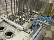 Cup feeding unit for traysautomatic