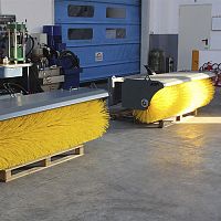 Skid steer loader sweeper CSA 175hydraulicoutdoor