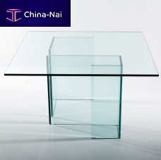 Contemporary dining table ESSEglasssquarehome