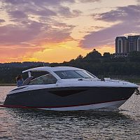 Inboard cabin cruiser A36twin-enginehard-topbowrider