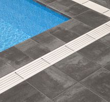 Concrete drain grate TESSERAfor swimming pool