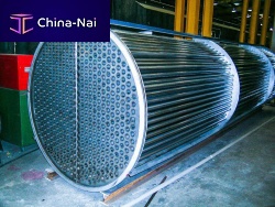 Shell and tube heat exchanger air/waterfuel