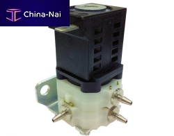 Dispensing valve