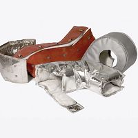 Removable insulation blanket exhaustengine