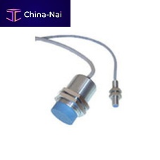 Inductive proximity sensor cylindricalthreaded