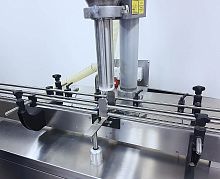Automatic filling machine INLINE FILLING MACHINEcanbottlemulti-container