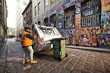 Rear-loader waste collection vehicle UrBindiesel