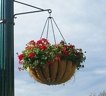 Public space hanging planter stand ONE-WAY SCROLL ARM