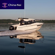 Outboard cabin cruiser 750 hard-topwith enclosed cockpit7-person max.