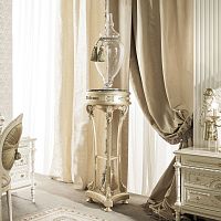 Classic pedestal 14682solid wood
