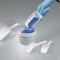 Single-use sample scoop 5378 series
