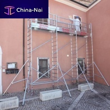 Fixed scaffolding tower Top Systemfacademodularwith stairway