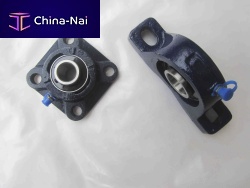 Flange bearing unit rollermetal