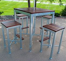 Contemporary high bar table MONONArecycled plasticipegalvanised steel base