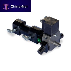 Polyurethane glue dosing dispenser ULTRAMIX 10.Svolumetricfor the automotive industryfor the pharmaceutical industry