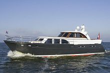 River navigation motor yacht 60 DECKSALONwith enclosed flybridgehard-top2-cabin